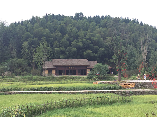 �Ї��һ�Դ���^(q��)����@�����cɽˮ��Ȼһ�w��