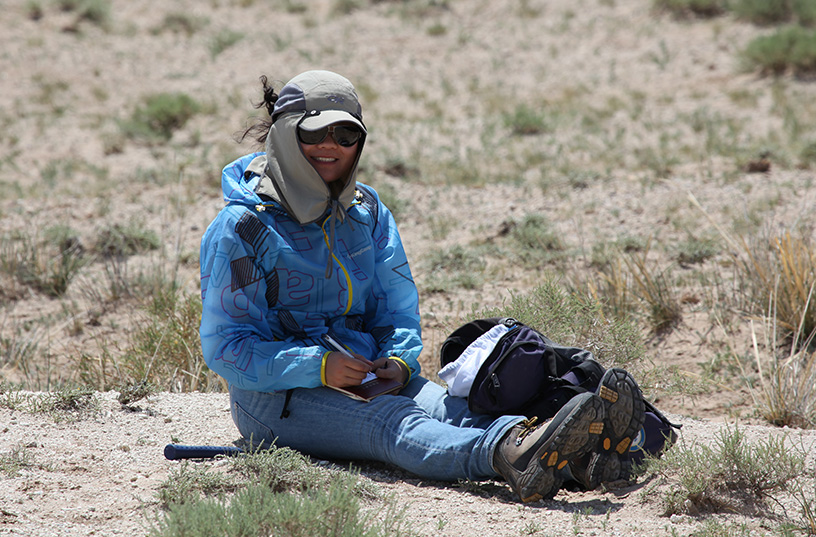 毛方園在野外科考現(xiàn)場。受訪者供圖