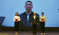 ���߼�ح����W(w��ng)�hί��ӛ�������L(zh��ng)�������~�����c��ƽ��Ӣ�ۡ���Ӱ