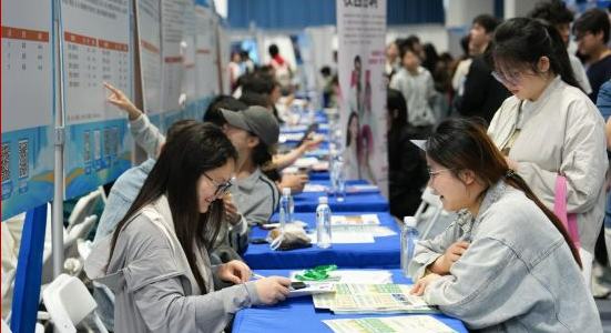 湖南啟動(dòng)促進(jìn)高校畢業(yè)生就業(yè)創(chuàng)業(yè)行動(dòng)