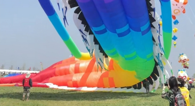 濰坊國際風(fēng)箏會(huì)場，萬物皆可飛上天！